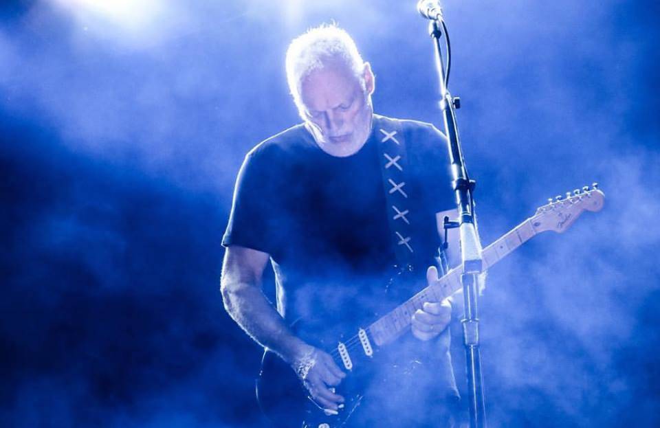 Záhada vyřešena. To sólo skutečně nahrál David Gilmour
