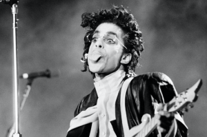 Rabování archivů. Vyjde 45 neslyšených písní od Prince