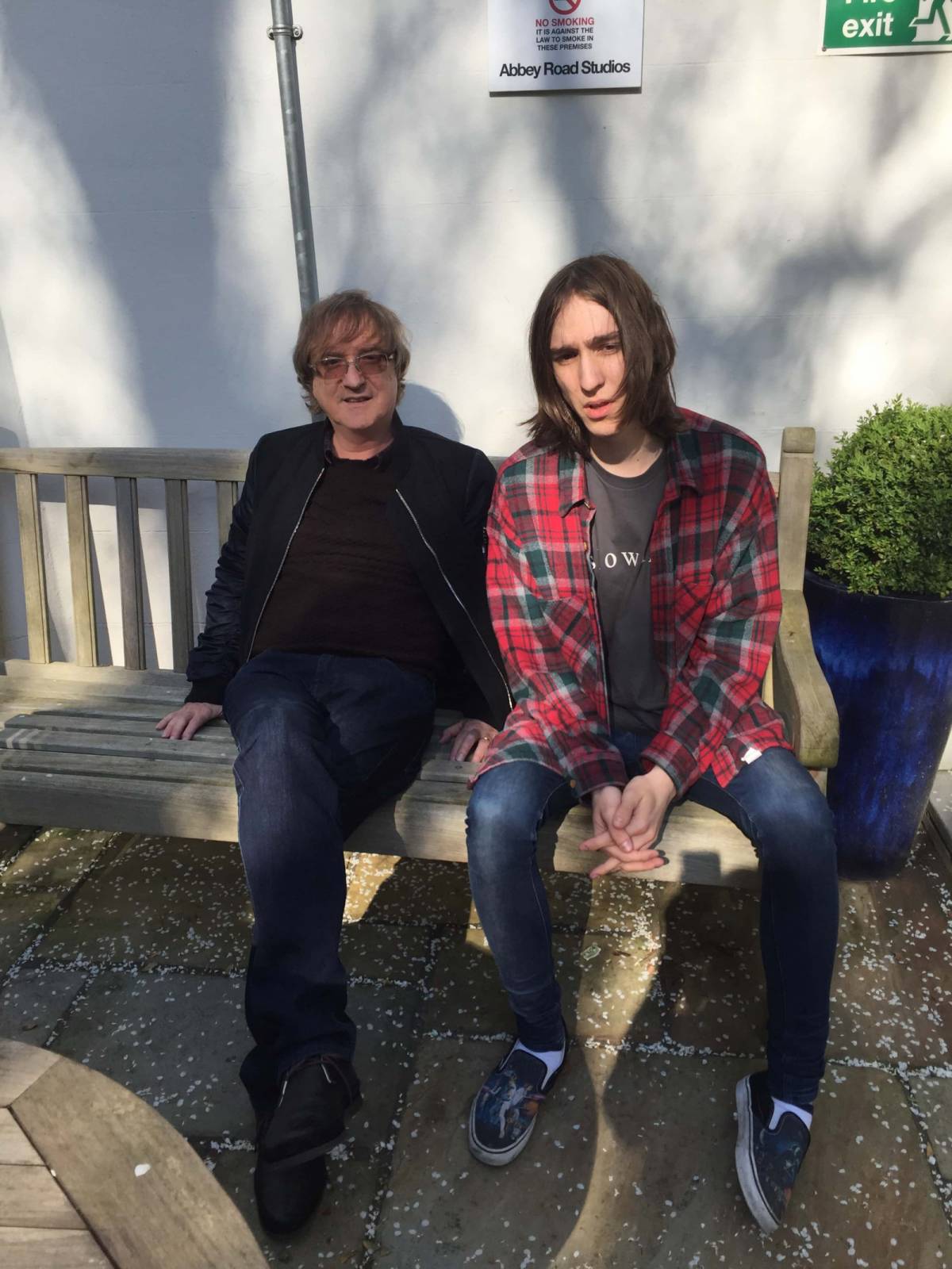 Miro Žbirka bude komunikovat přes La Manche a oslaví výročí desky Modrý album