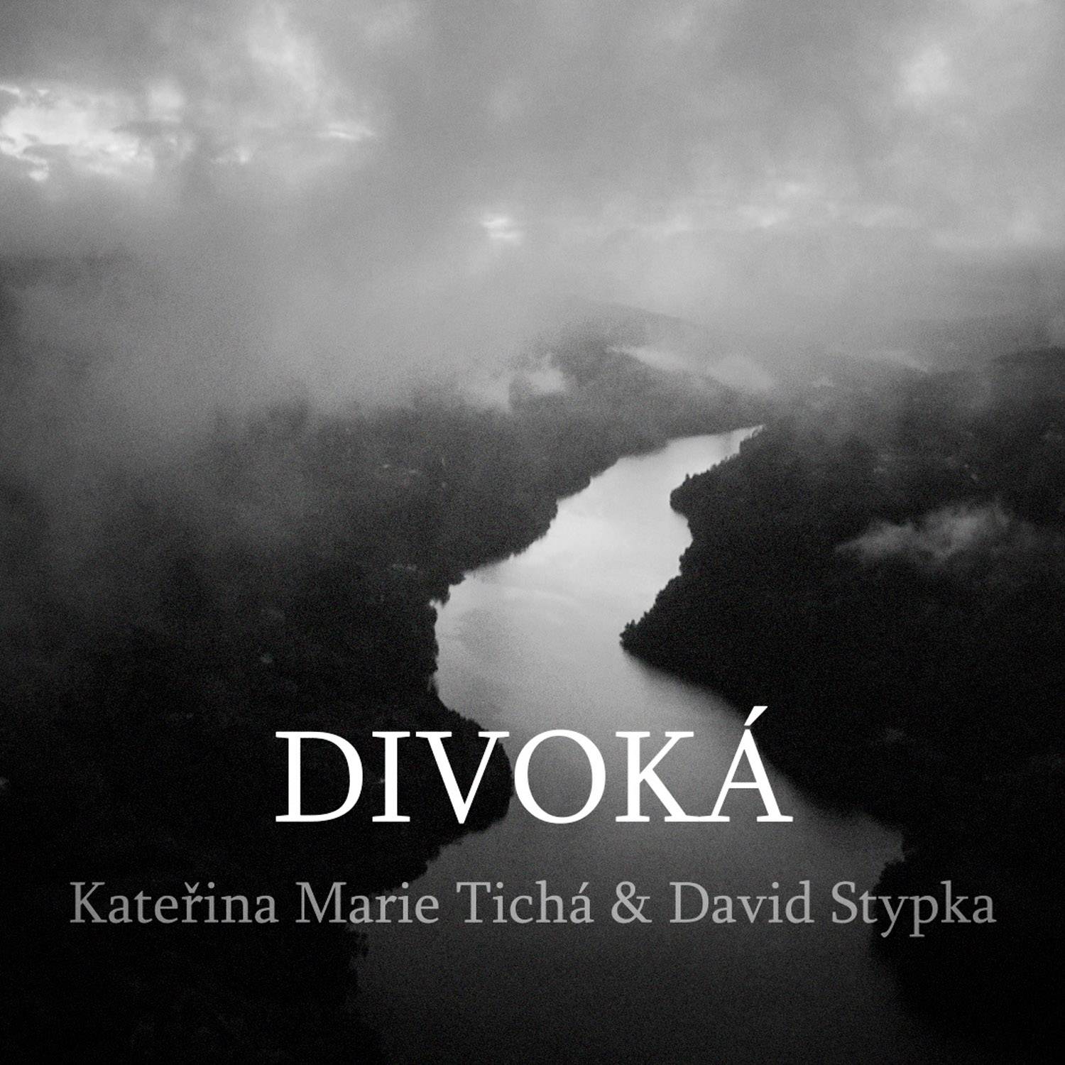 Kateřina Marie Tichá vydává singl Divoká, nahrála ho s Davidem Stypkou