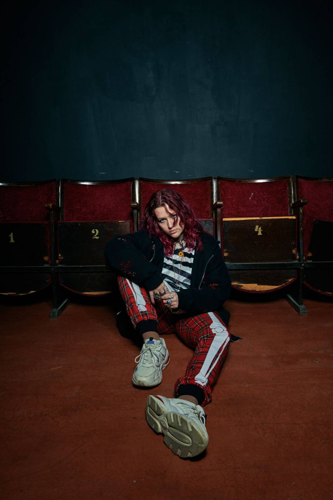 Karin Ann vydává debutové EP lonely together, spolupracovala na něm s Tomi Popovičem a producentem Yungbluda a Halsey