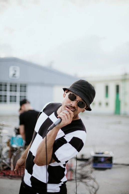 John Wolfhooker vzdali poctu Limp Bizkit, sekundoval jim Ben Cristovao