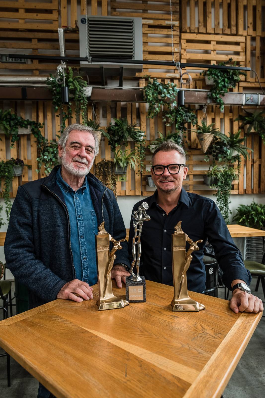 Na Žebřík už tento pátek! Finálovou show odstartují Anna K. a Miro Žbirka, ceny převezmou vítězové dvou ročníků ankety