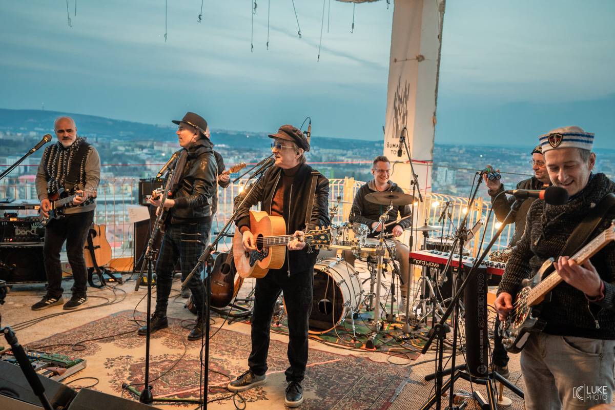 Mňága a Žďorp zreprízuje loňské online streamy, v sobotu nabídne záznam s Mirem Žbirkou