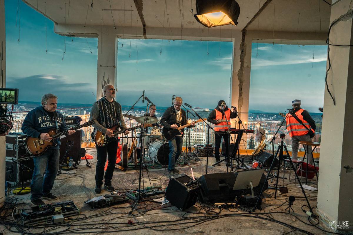 Mňága a Žďorp zreprízuje loňské online streamy, v sobotu nabídne záznam s Mirem Žbirkou