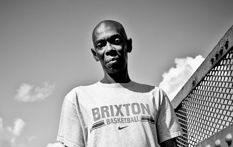 Zemřela ikona taneční hudby Maxi Jazz z Faithless