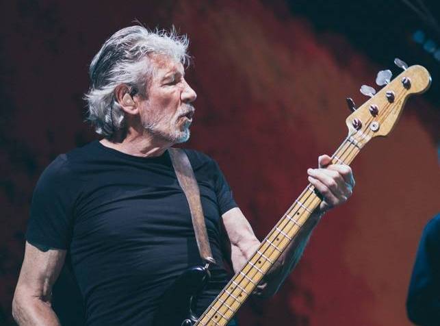 Eric Clapton, Peter Gabriel nebo Nick Mason podpořili Rogera Waterse. Volají po zrušení zákazu jeho koncertů v Německu