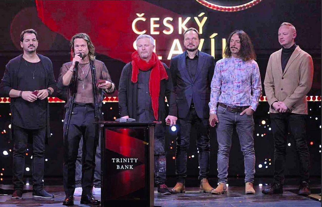 Absolutní slavicí je Ewa Farna, uspěli i Marek Ztracený, Kabát a Tereza Balonová