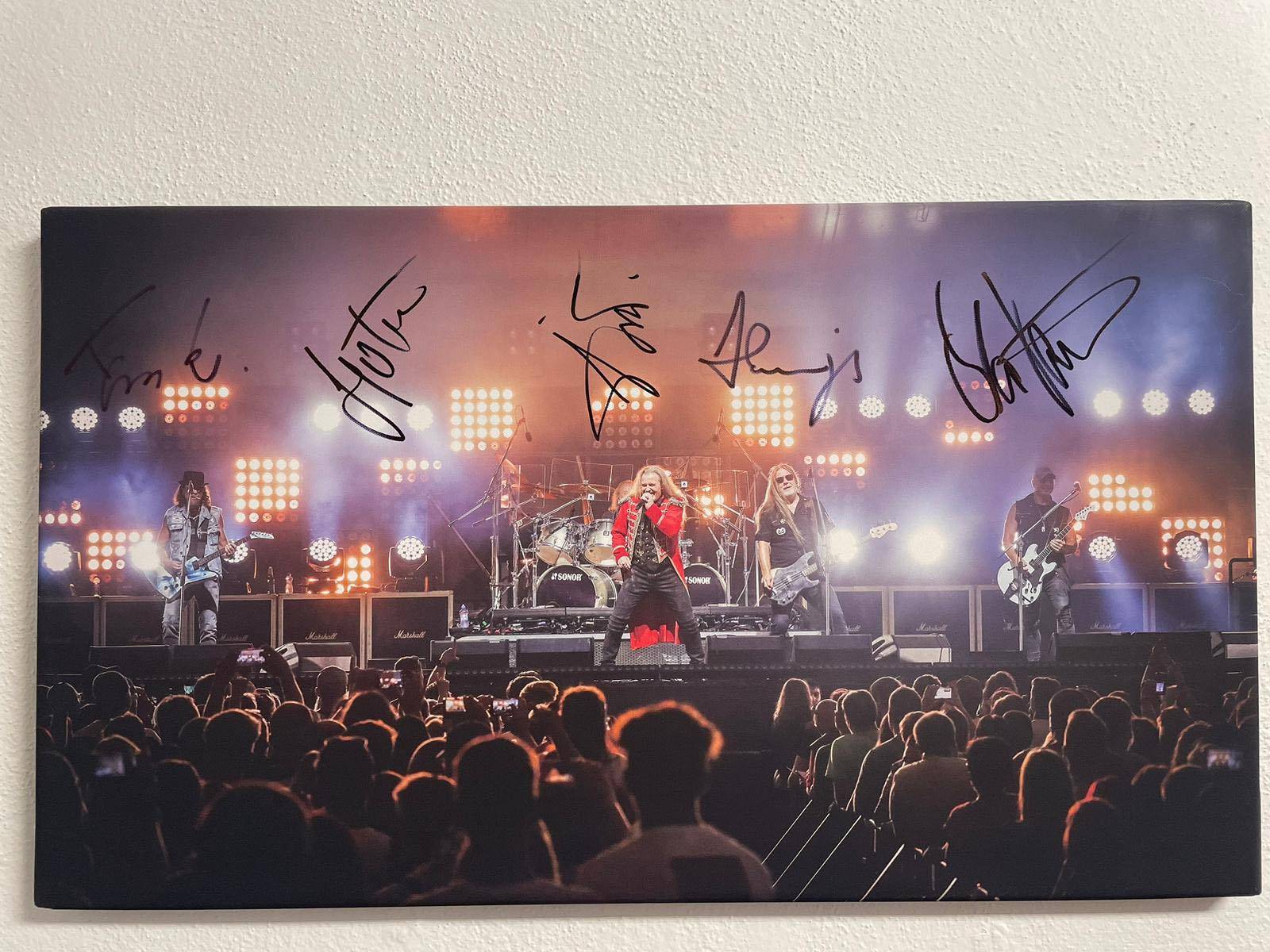 Rybičky 48, No Name, Arakain, Divokej Bill či Viktor Sheen zpříjemní Vánoce dětem z Klokánku