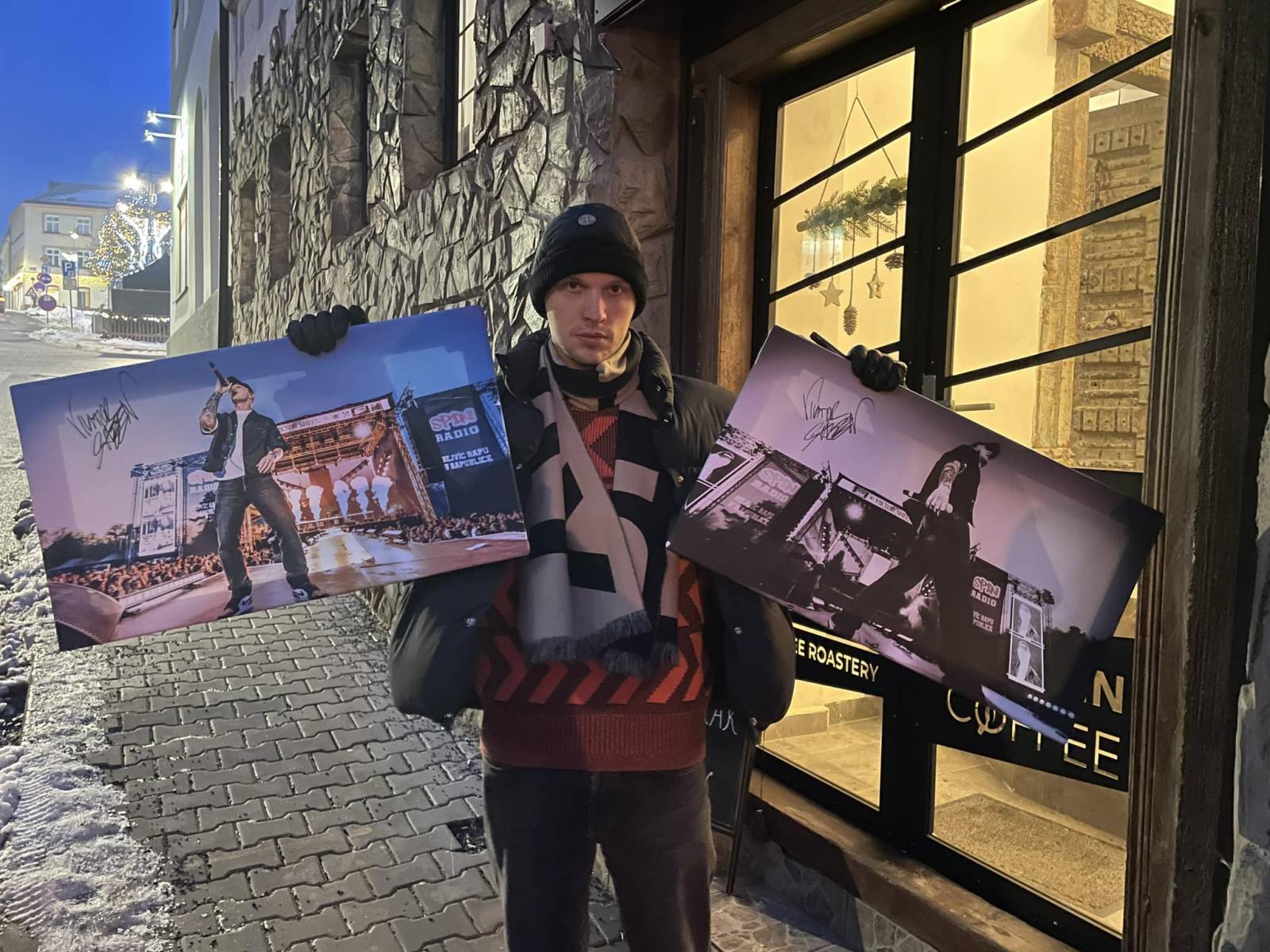 Rybičky 48, No Name, Arakain, Divokej Bill či Viktor Sheen zpříjemní Vánoce dětem z Klokánku