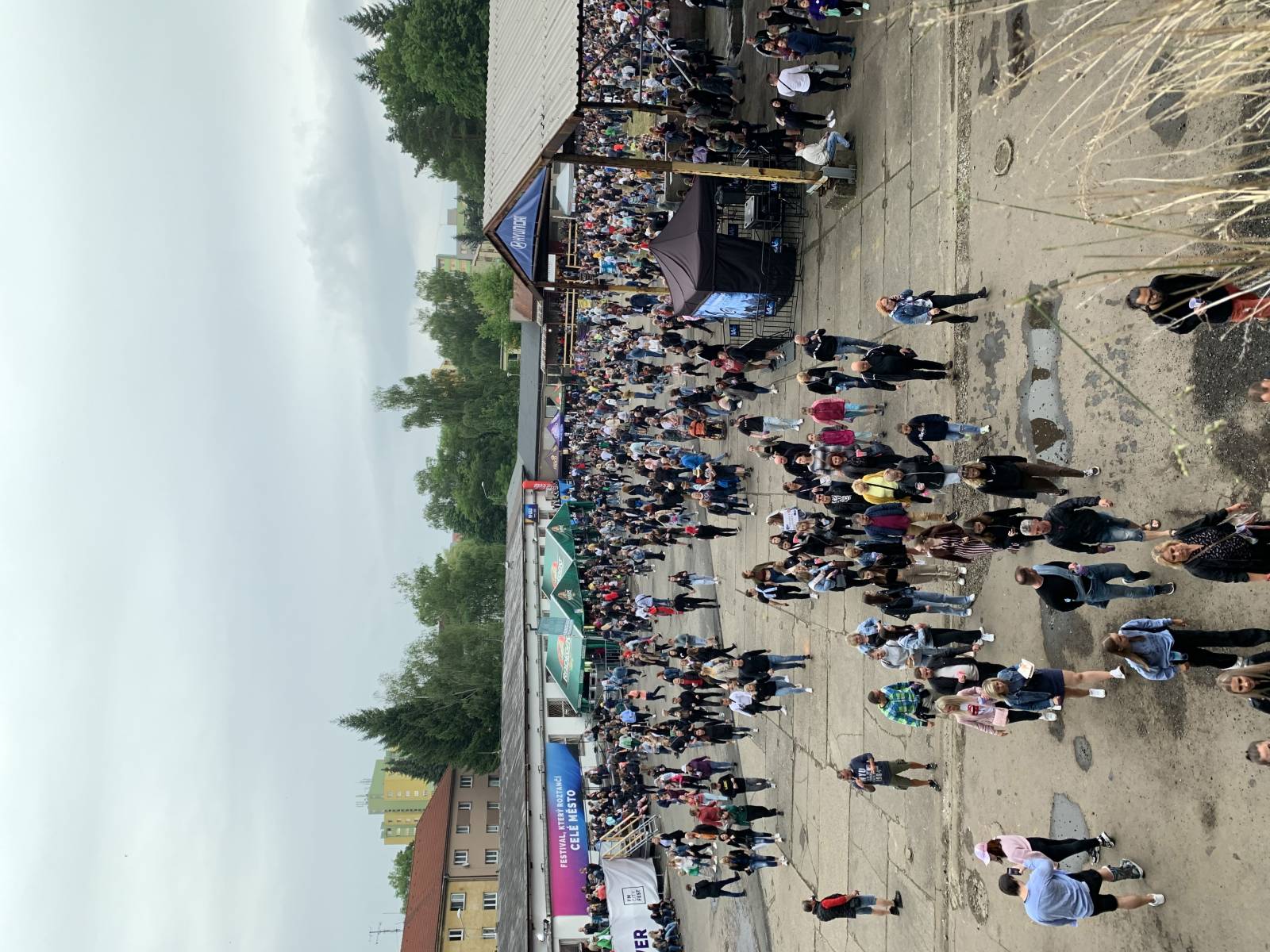  Dárky lze rozdávat i v červnu. Třeba na pátém ročníku FM City Festu. 