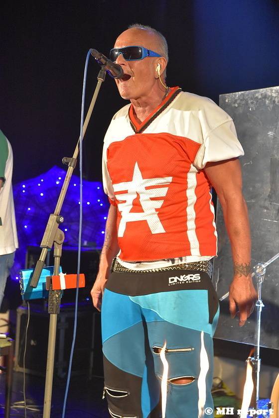 Zemřel Miroslav Imrich, bývalý zpěvák Abraxasu. Našli ho ležet u železniční trati