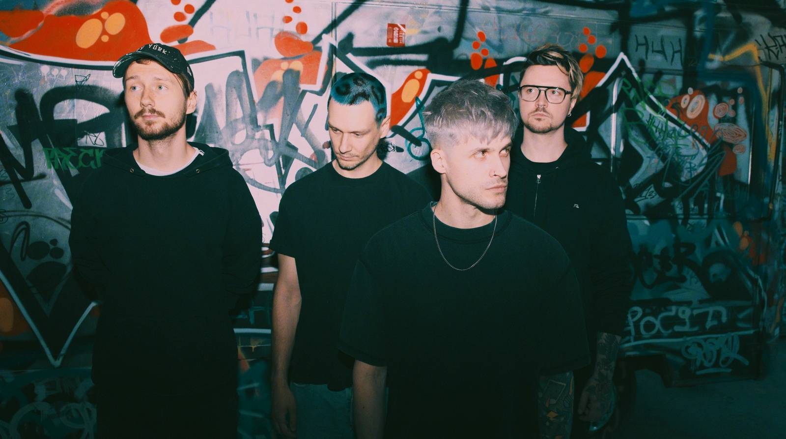 VIDEOPREMIÉRA: John Wolfhooker posouvají singlem Ice Queen hranice své hudební rozmanitosti