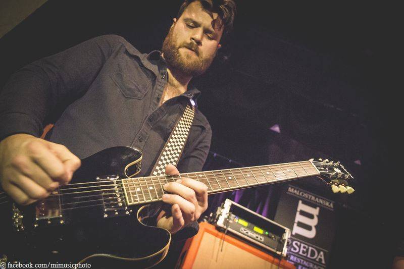 Kurtizány z 25. Avenue mění sestavu, zůstává jen Tomáš Vartecký