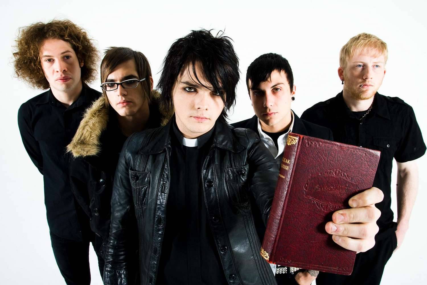 Zemřel bývalý bubeník My Chemical Romance Bob Bryar, jeho tělo našli ve značném stádiu rozkladu