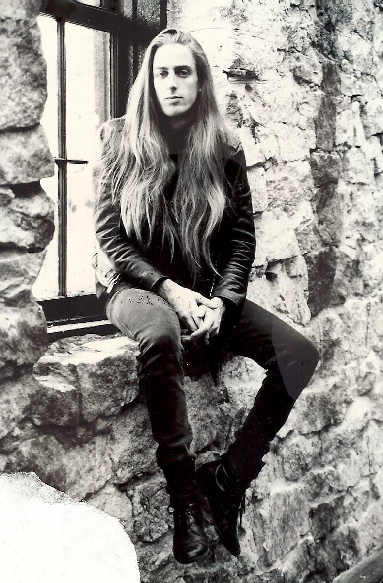 Zemřel kytarista Sean Blosl ze Sanctuary, podlehl následkům dopravní nehody