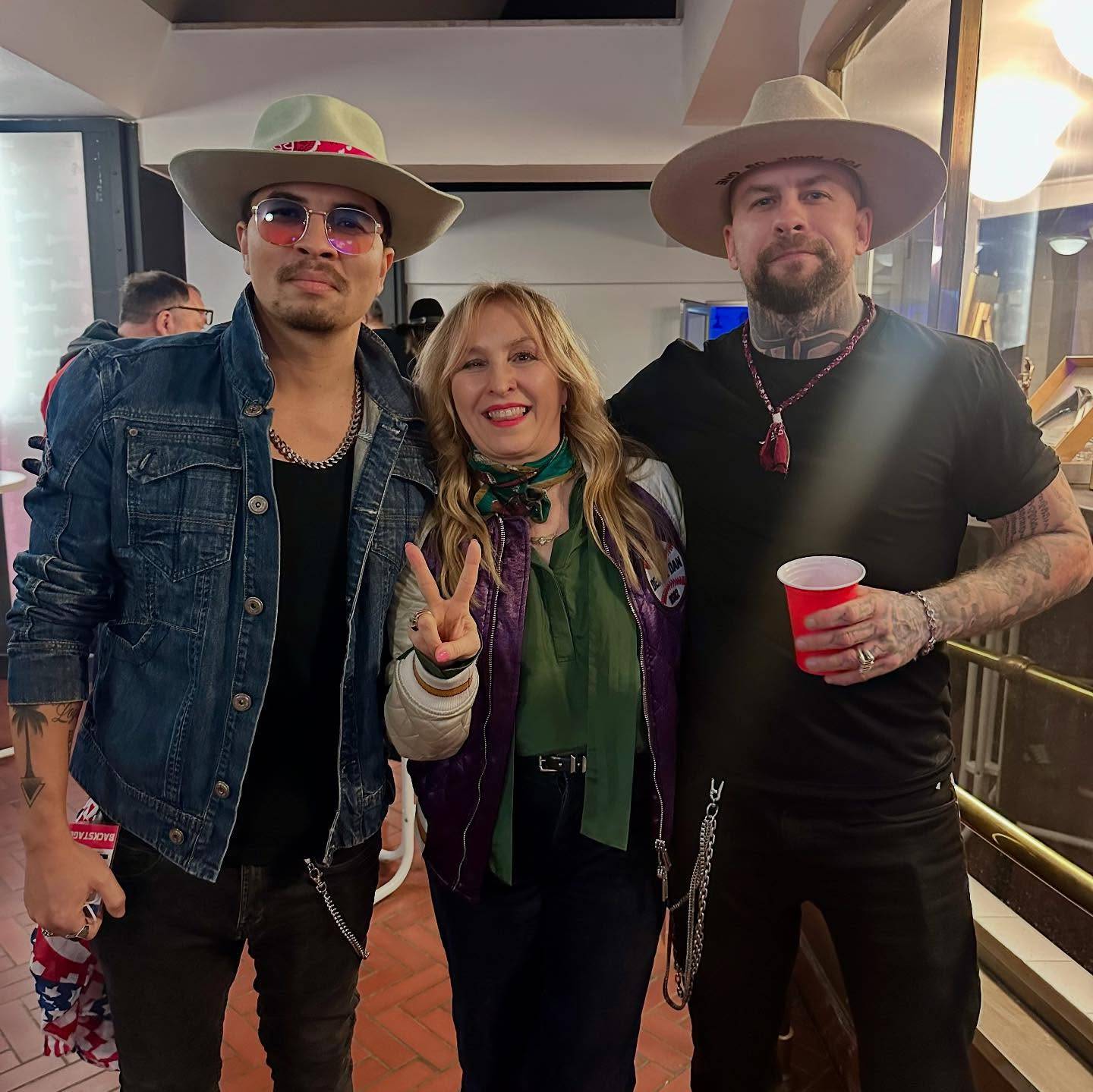 Žebřík číslo 33 opanovali Monkey Business, Marpo a Chinaski, speciální cenu převzal Kamil Střihavka