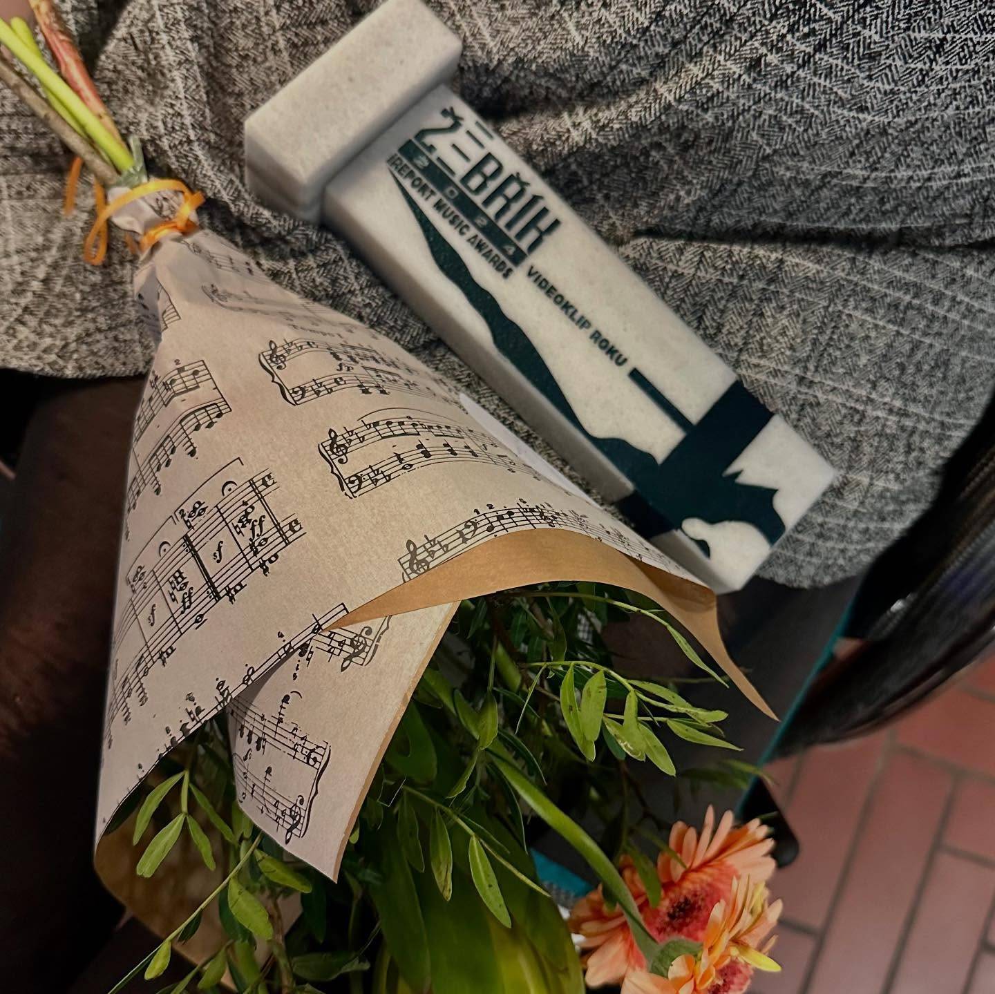 Žebřík číslo 33 opanovali Monkey Business, Marpo a Chinaski, speciální cenu převzal Kamil Střihavka