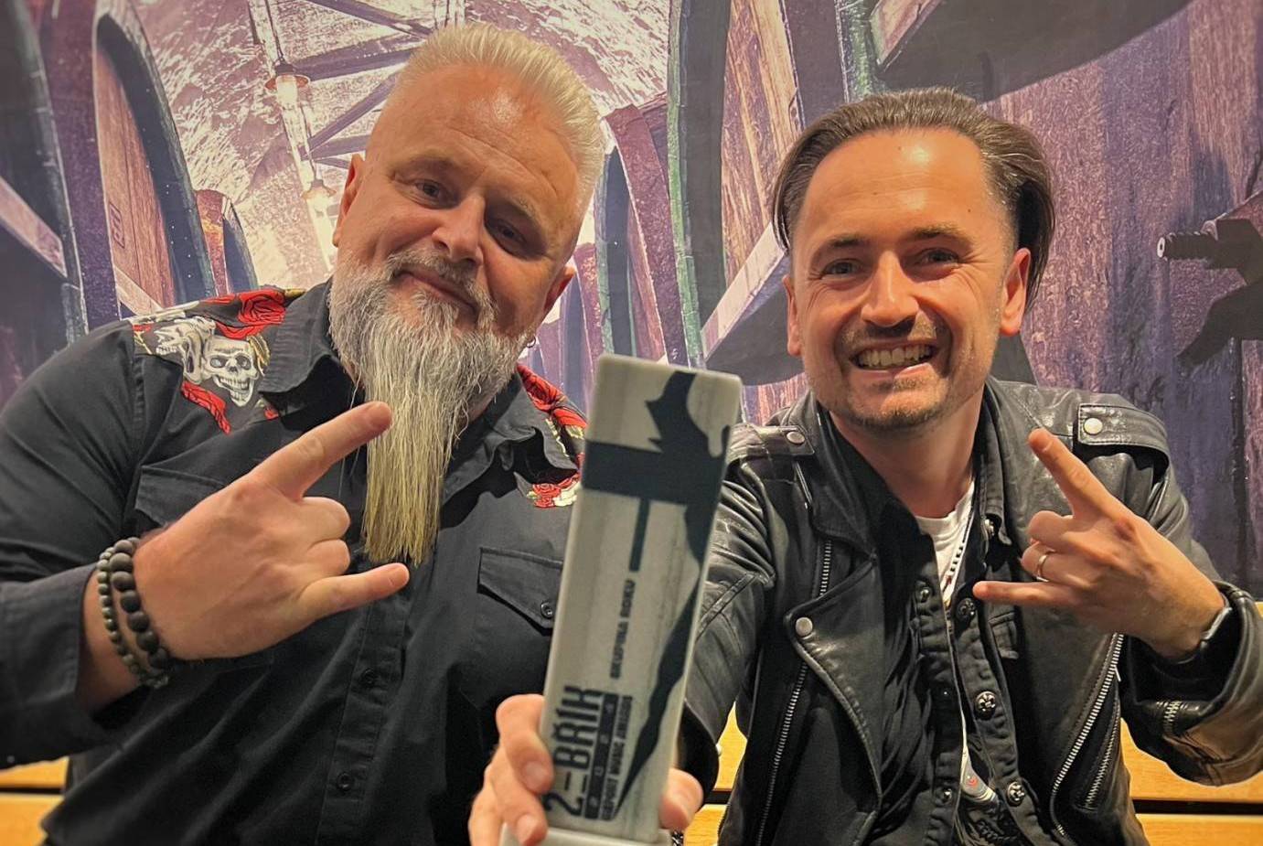 Žebřík číslo 33 opanovali Monkey Business, Marpo a Chinaski, speciální cenu převzal Kamil Střihavka