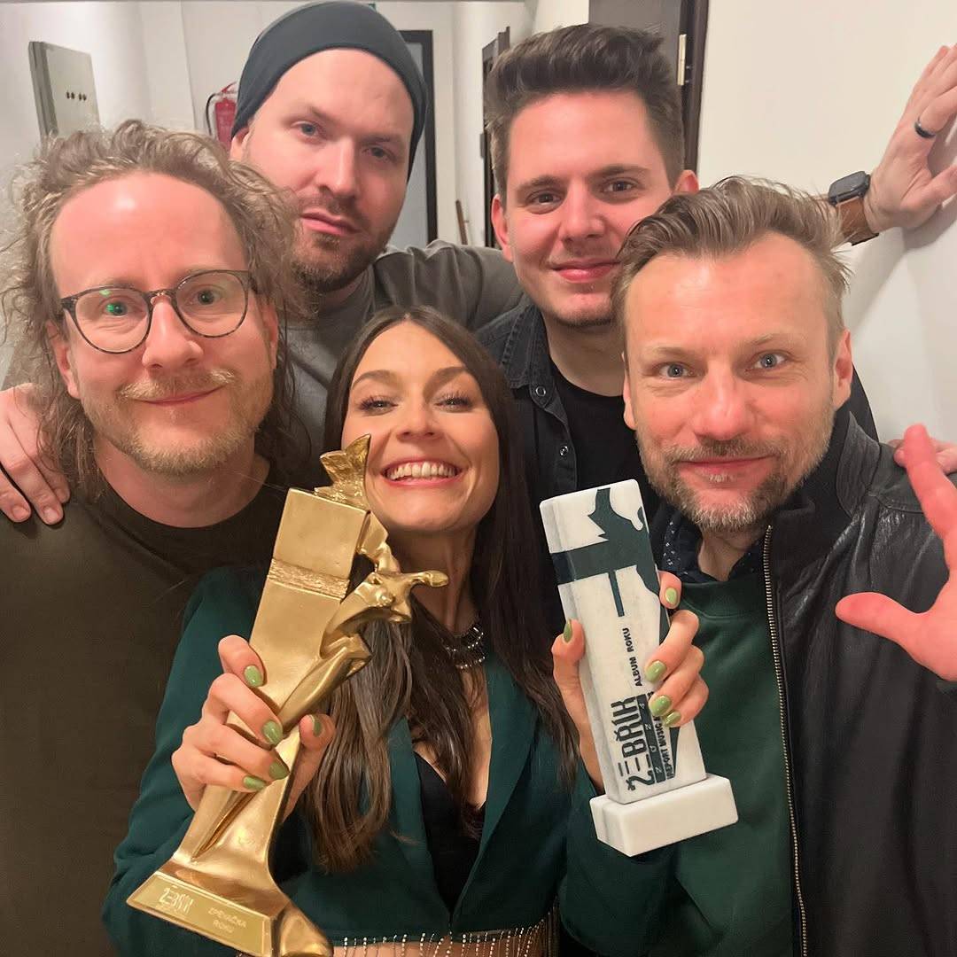 Žebřík číslo 33 opanovali Monkey Business, Marpo a Chinaski, speciální cenu převzal Kamil Střihavka