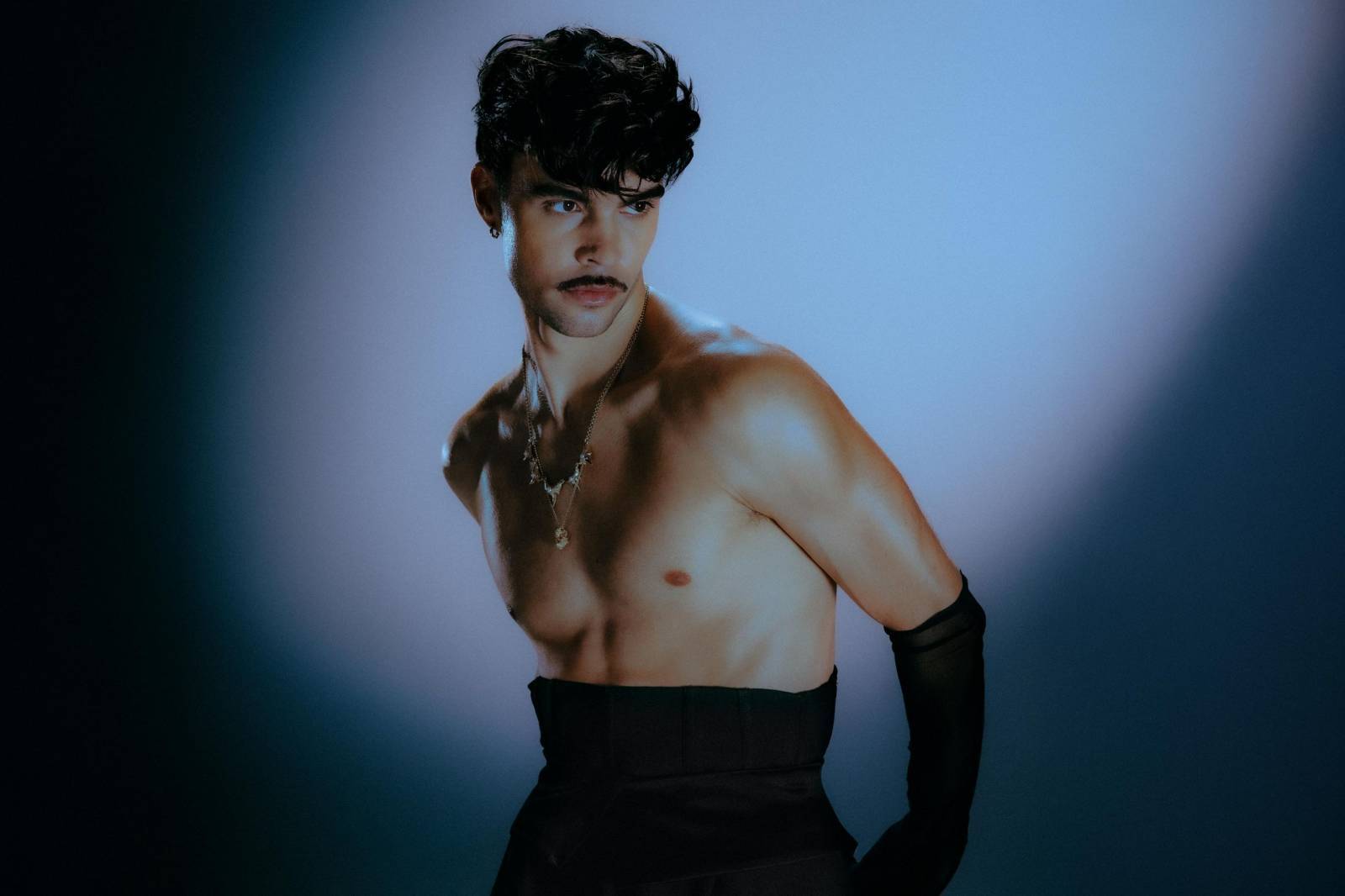 Adonxs Eurovizi nevyhraje, vypadl v semifinále