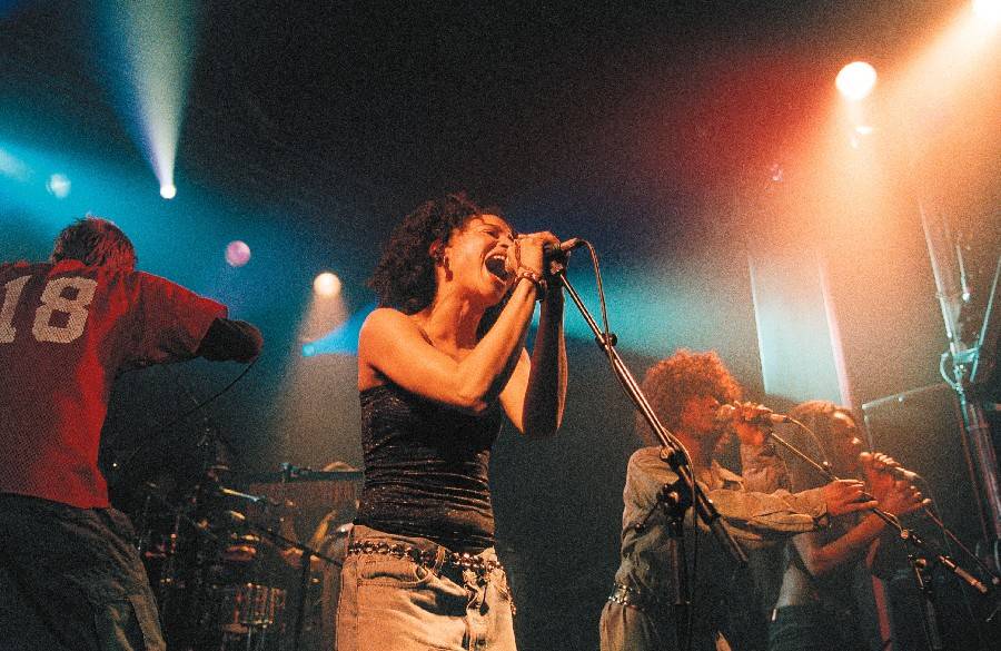 Průkopníci hip hopu Stereo MC's míří do Česka s hity, které definovaly celou dekádu