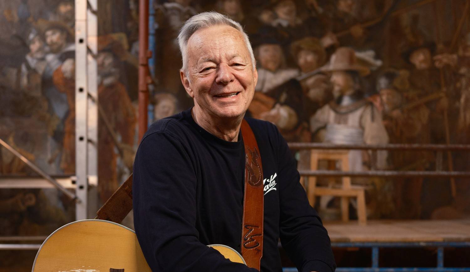 Kytarový mág Tommy Emmanuel vzdá poctu Praze a české hudbě, v listopadu vystoupí na Pražském hradě