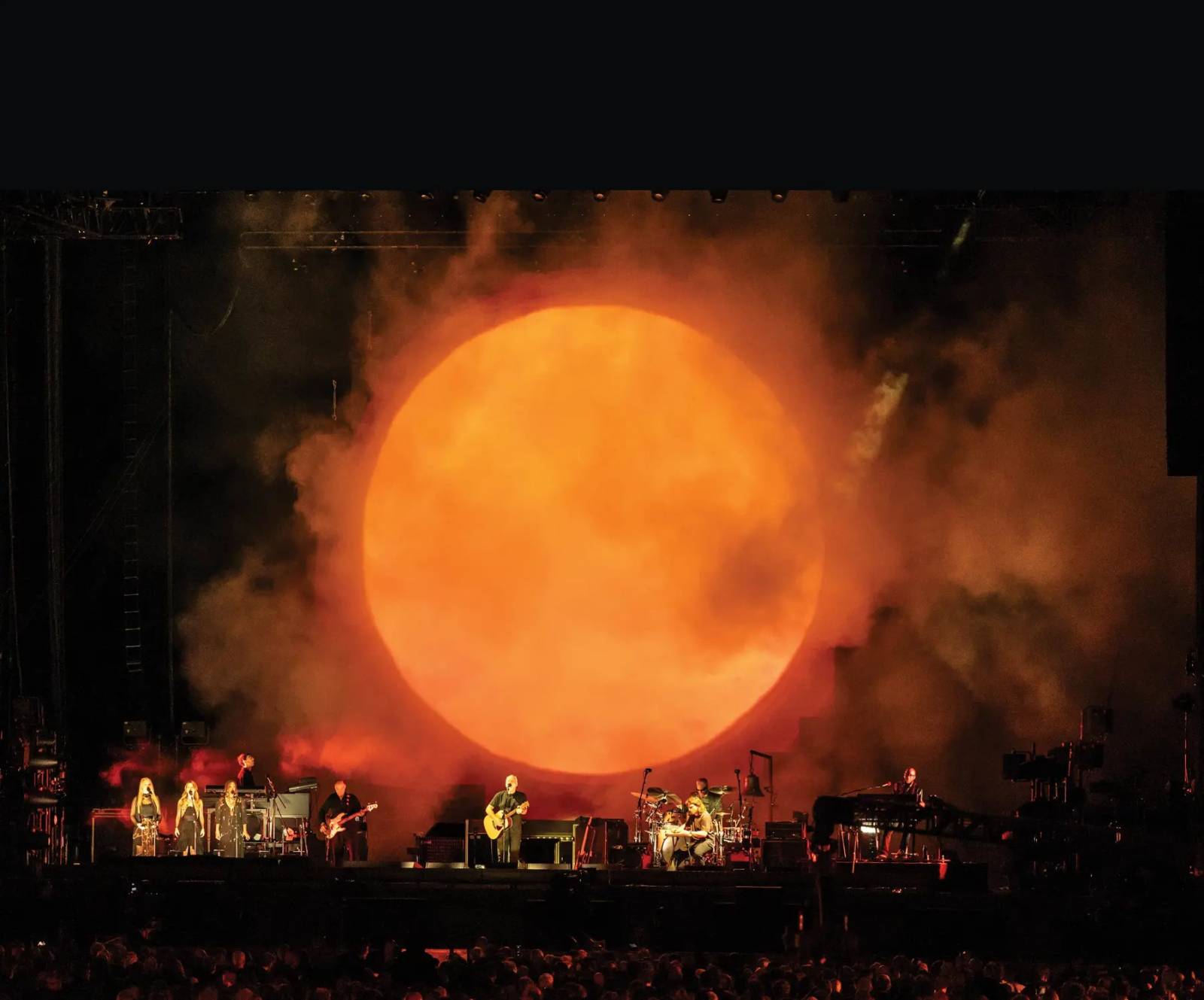 David Gilmour rozezní kina po celém světě. Záznam z Circus Maximus nabízí jeho sólovou tvorbu i hity Pink Floyd