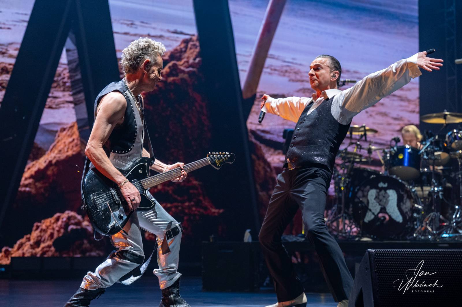 Depeche Mode míří do kin, koncertním filmem připomenou turné Memento Mori