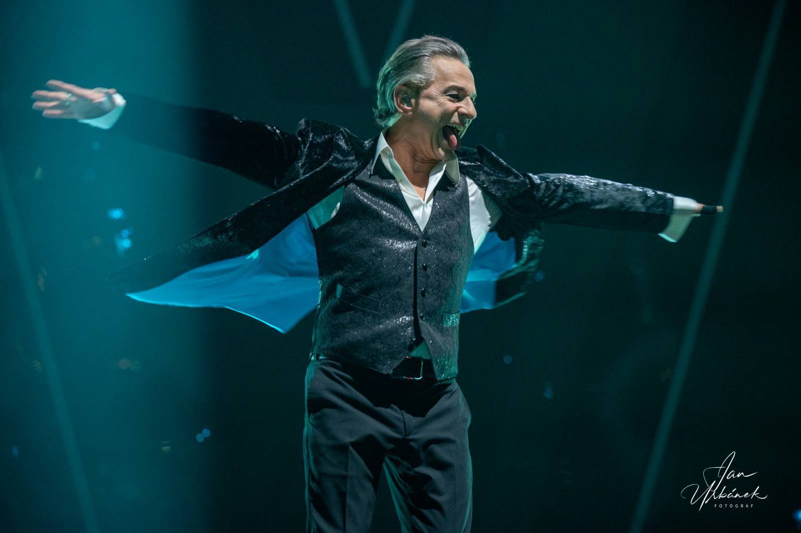 Depeche Mode míří do kin, koncertním filmem připomenou turné Memento Mori