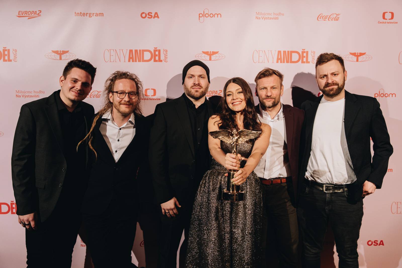 Ceny Anděl znají nominované. Šance na výhru mají Michal Prokop a Framus Five, Ewa Farna s Calinem, Ben Cristovao nebo Mňága a Žďorp