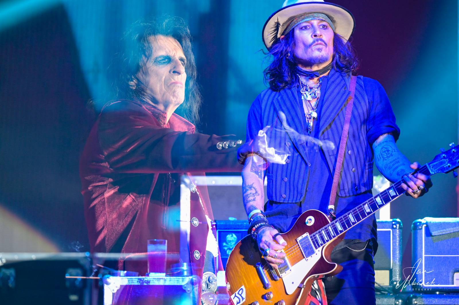 Hollywood Vampires míří do Prahy. Johnny Depp, Alice Cooper, Joe Perry a Tommy Henriksen obsadí v září Sportovní halu Fortuna