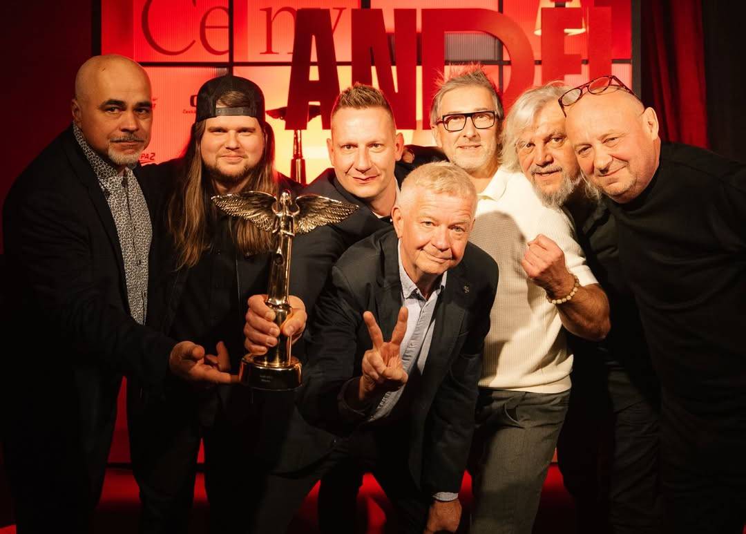 Ceny Anděl 2025: Albem roku je Ostraka Michala Prokopa a Framus Five, skupinou roku Mňága a Žďorp. Do Síně slávy vstoupila Lenka Filipová
