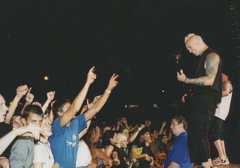 Zemřel Lou Koller. Frontman Sick of It All podlehl v padesáti devíti letech rakovině