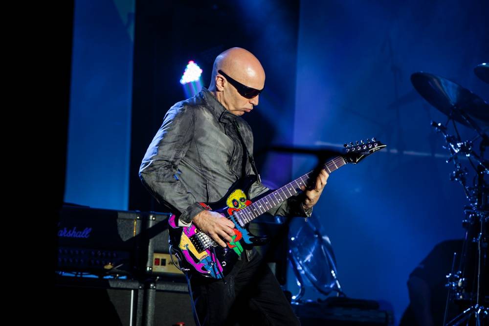 LIVE: Joe Satriani byl v Praze strhující, zasloužil by ale větší kotel