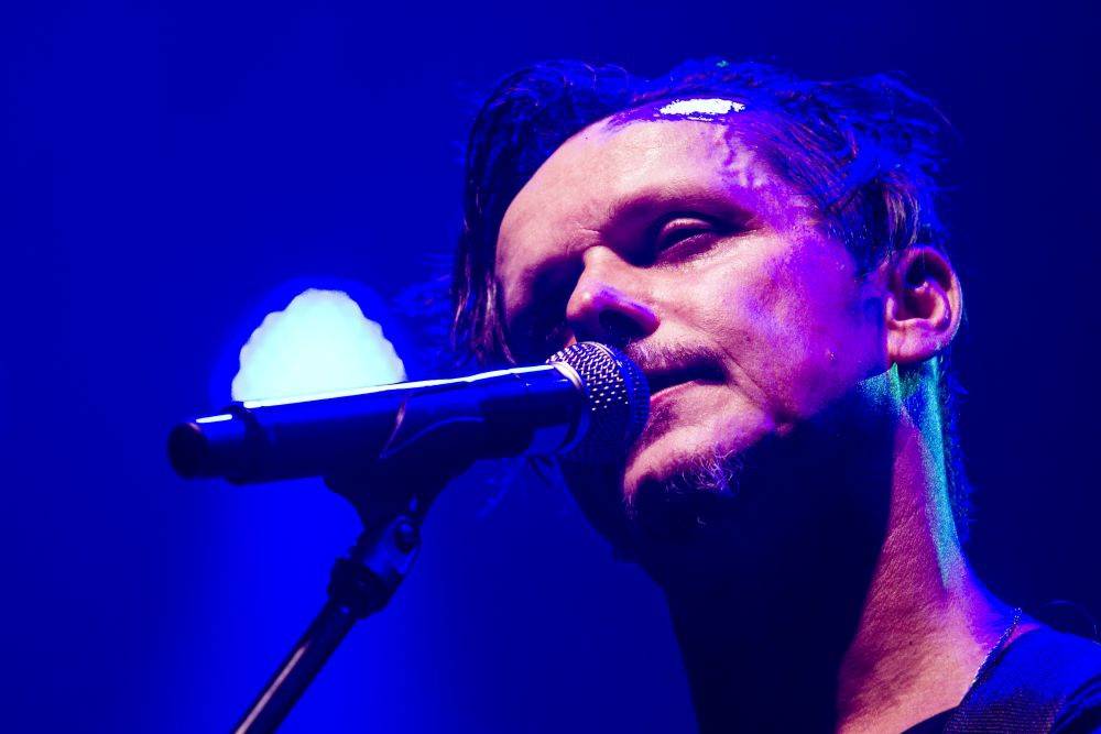 LIVE: Chinaski na turné - Rockfield naživo a pár hitů navrch jako bonus