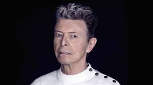 RECENZE: David Bowie udělal dva kroky vzad od popových posluchačů