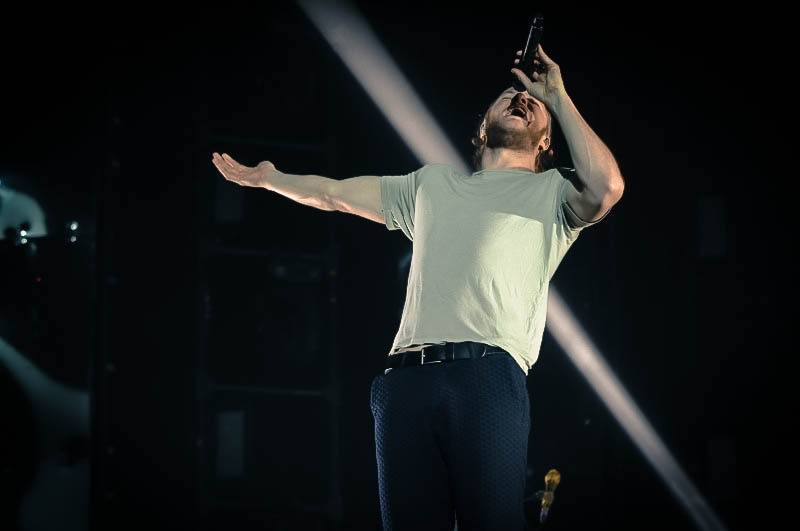 LIVE: Imagine Dragons svědčil klub víc. O2 arenou ale přesto otřásli