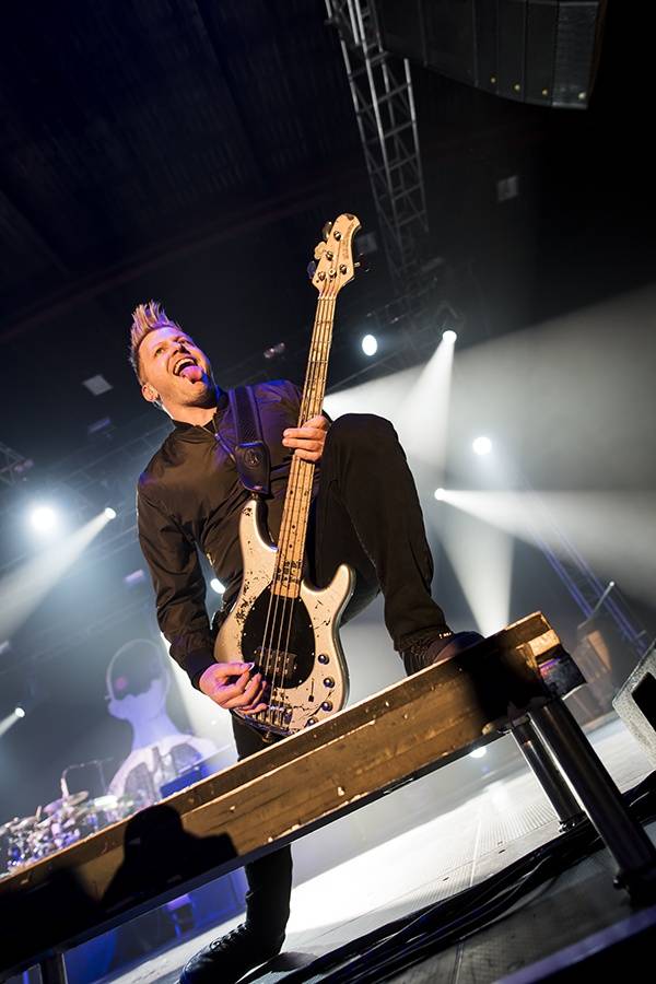 LIVE: Three Days Grace v Praze nenechali nadšené fanoušky vydechnout