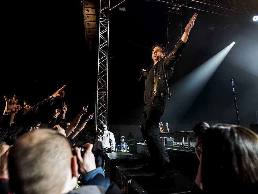 LIVE: Three Days Grace v Praze nenechali nadšené fanoušky vydechnout