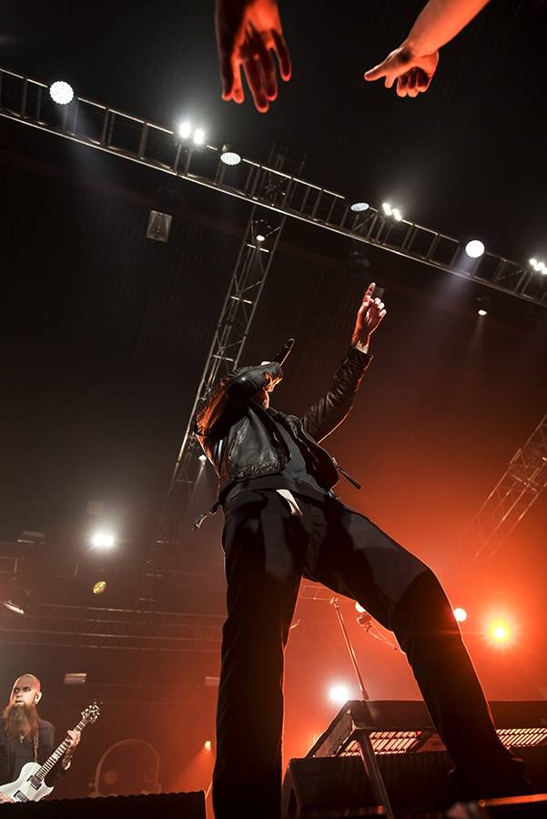 LIVE: Three Days Grace v Praze nenechali nadšené fanoušky vydechnout