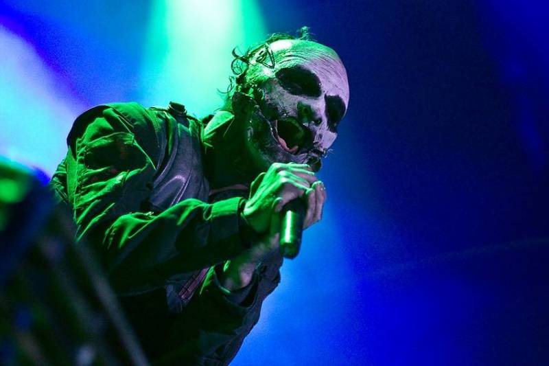 LIVE: Metalové božstvo ze Slipknot rozpoutalo v Praze šílenství