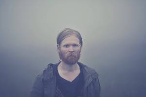 LIVE: Júníus Meyvant předvedl v Praze královskou zábavu