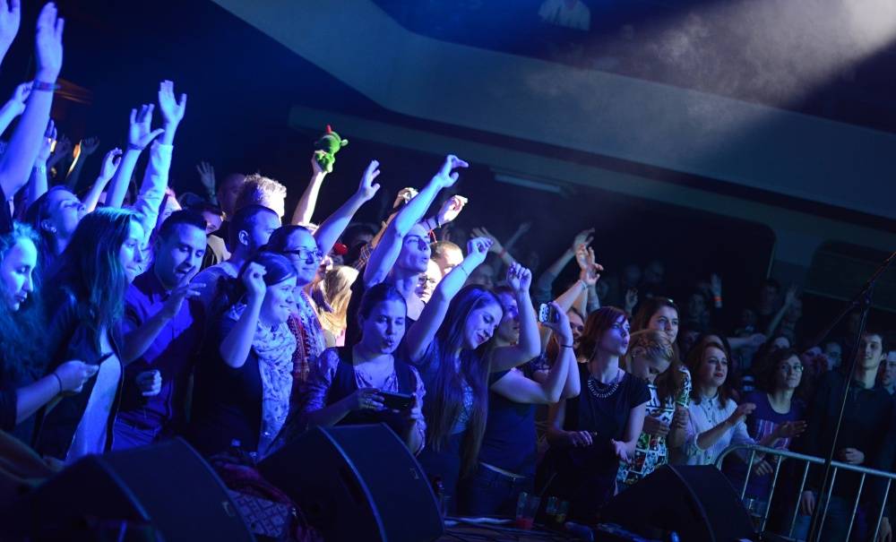 LIVE: Movits! v Praze názorně ukázali, jaké to je, když se spojí švédský rap se swingem