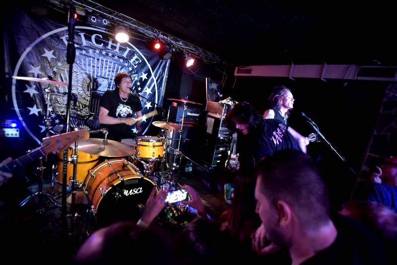 LIVE: Richie Ramone v Praze: důstojná vzpomínka na Ramones i vlastní songy