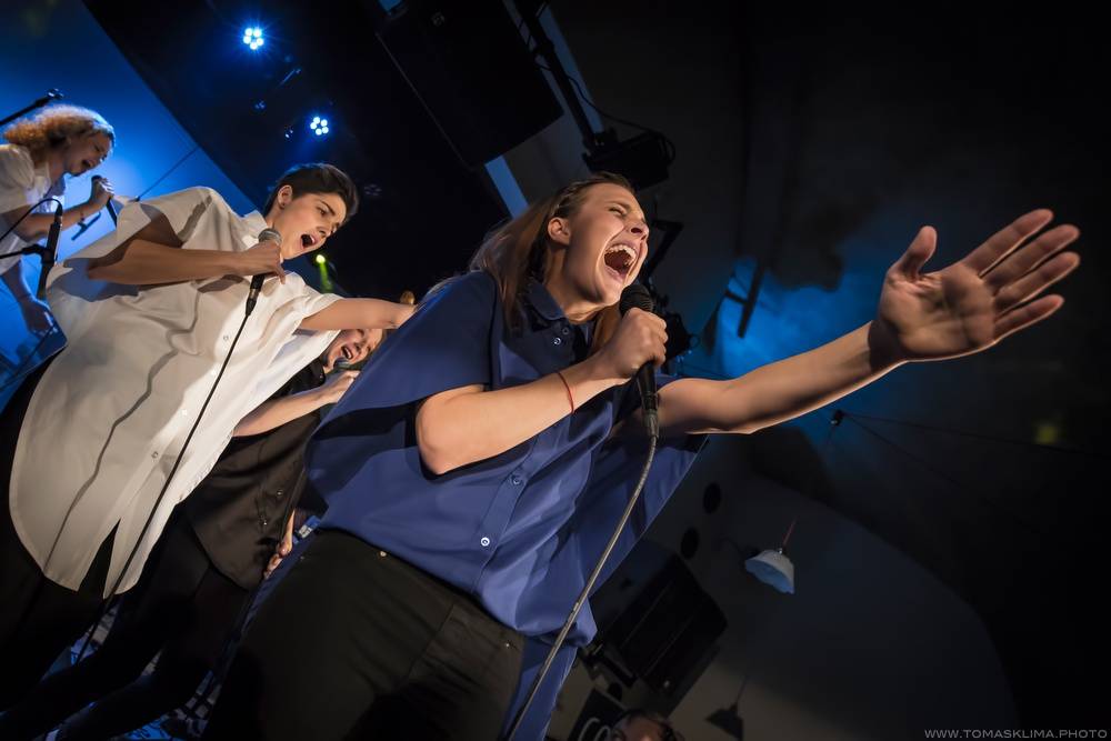 LIVE: Barbora Poláková pokřtila desku s pokorou a osobitě