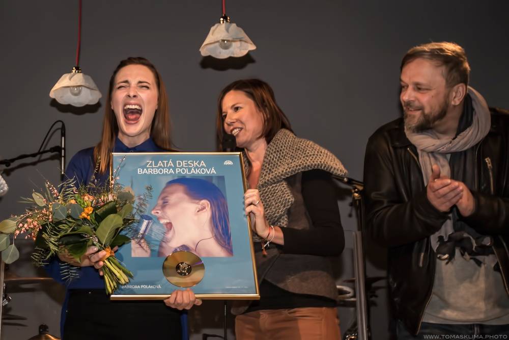 LIVE: Barbora Poláková pokřtila desku s pokorou a osobitě