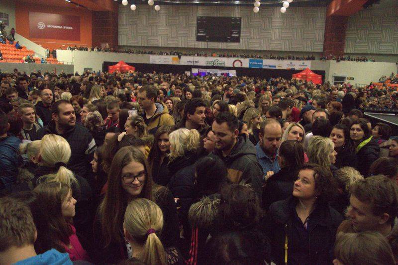 LIVE: Klubový koncert? Kryštof hráli ve Frýdku-Místku pro pět tisíc lidí