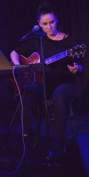 VIDEO: Lenka Dusilová očarovala vyprodaný opavský klub