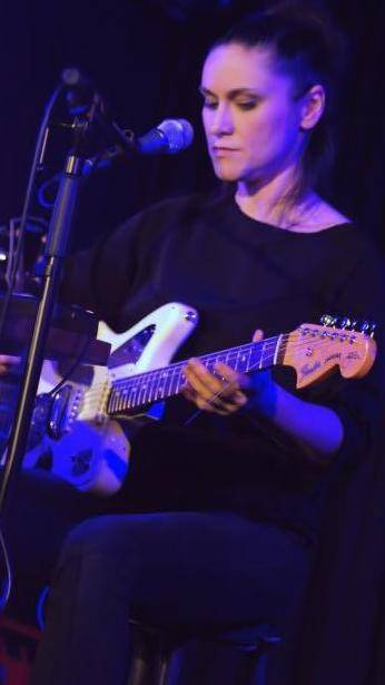 VIDEO: Lenka Dusilová očarovala vyprodaný opavský klub